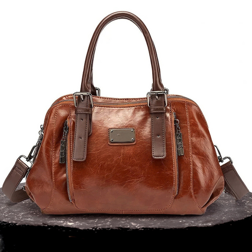 Silke | Timeless Luxury Handbag with a Bold Accent