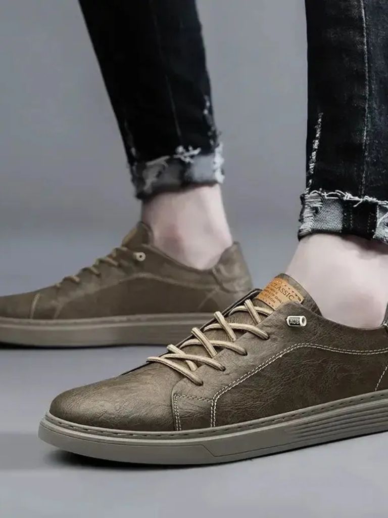 Klasyczne Esencjonalne Skórzane Buty