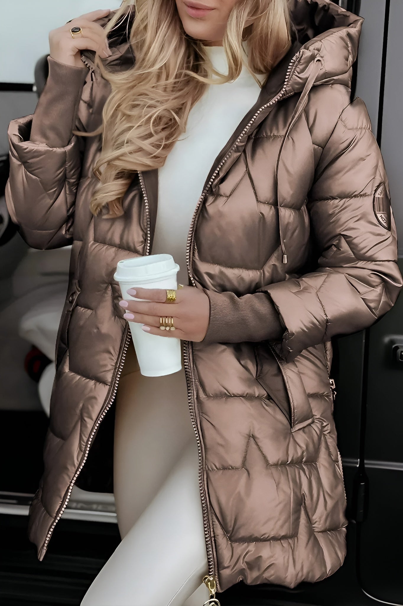 Élise™ | Elegant winter coat with hood and padding