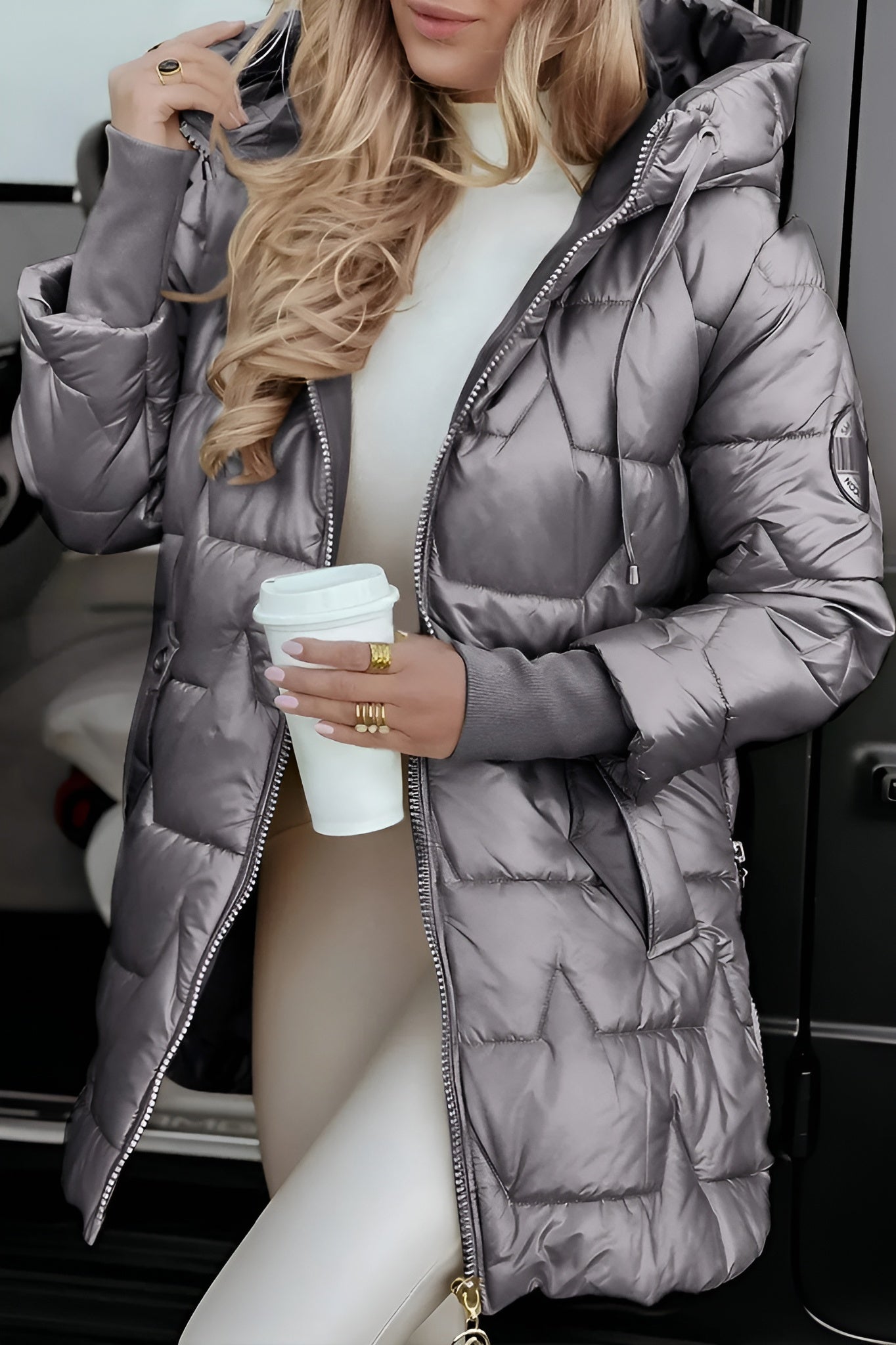 Élise™ | Elegant winter coat with hood and padding