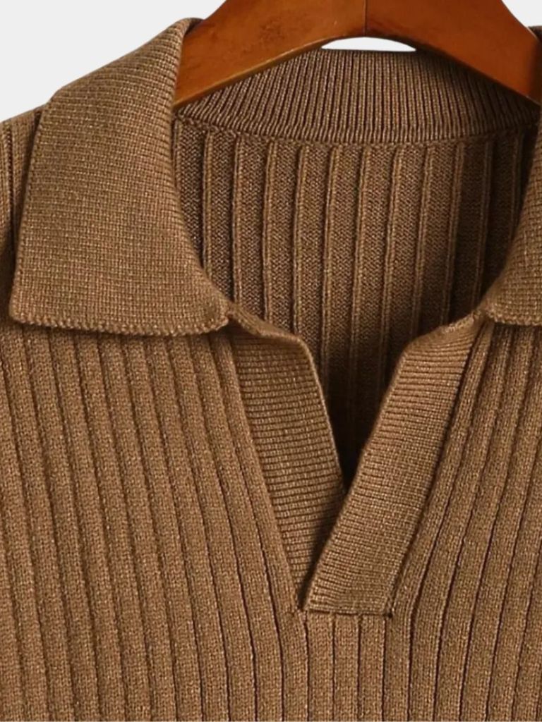 Sweter Polo z Dekoltem w Serek