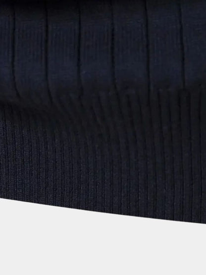 Sweter z dzianiny bawełnianej w pionowe paski z zamkiem na ćwierć